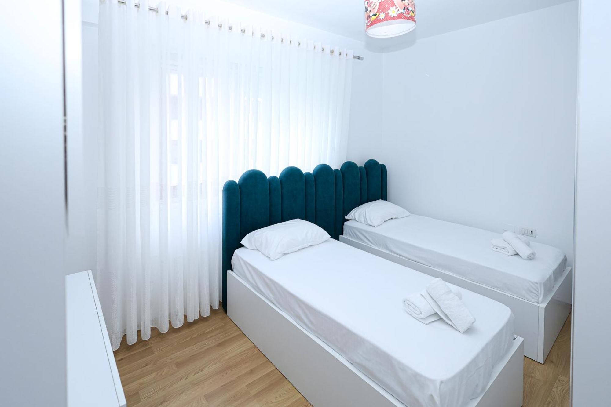 Romina Apartment Berat Buitenkant foto