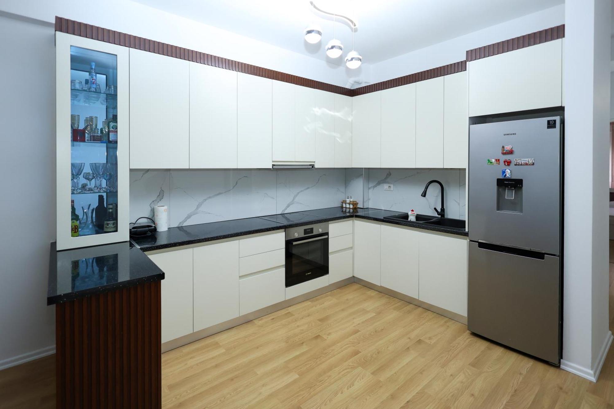 Romina Apartment Berat Buitenkant foto