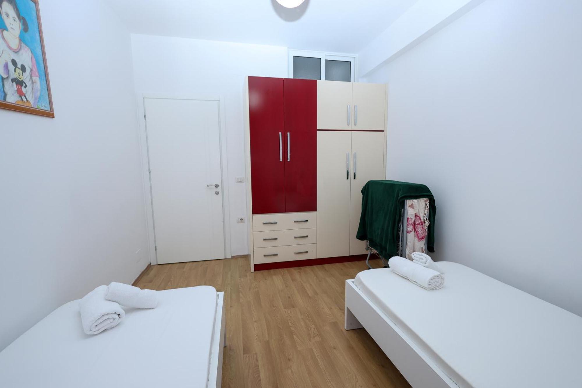 Romina Apartment Berat Buitenkant foto