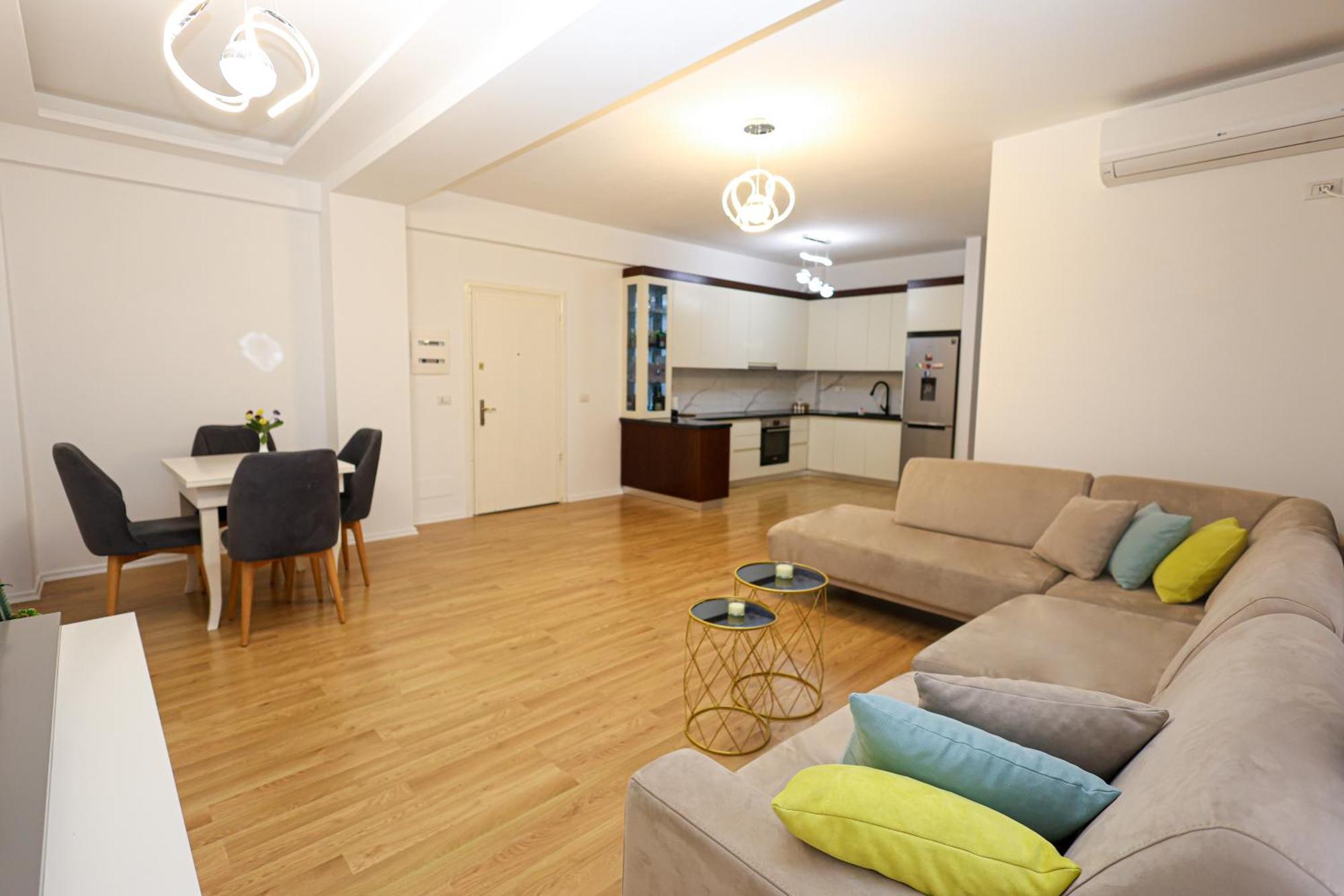 Romina Apartment Berat Buitenkant foto