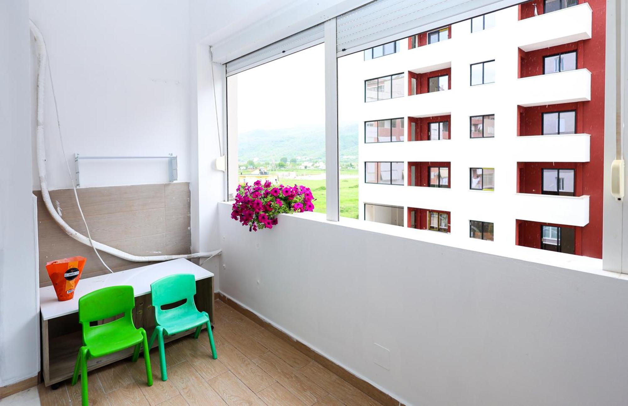 Romina Apartment Berat Buitenkant foto