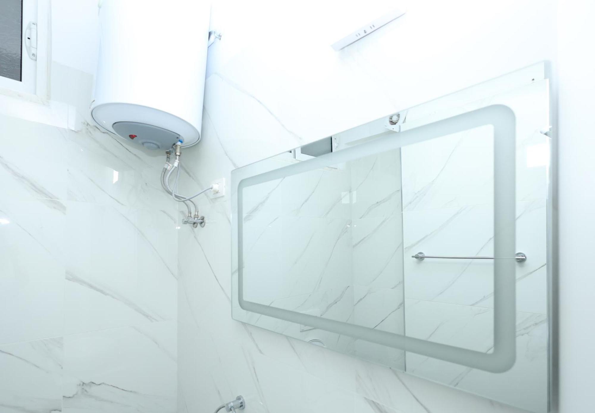 Romina Apartment Berat Buitenkant foto
